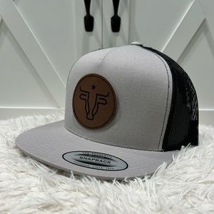 Flat bill SnapBack hat star bull